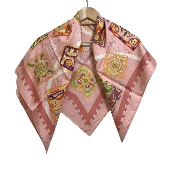 HERMES Carre 90 - Light Pink Pink Multi Scarf 280-072525 - Picture 1 of 5